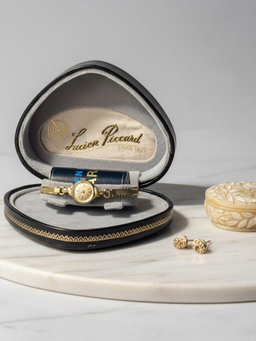 Vintage Lucien Piccard Ladies Cocktail Watch Solid 14K Gold Case Original Heart